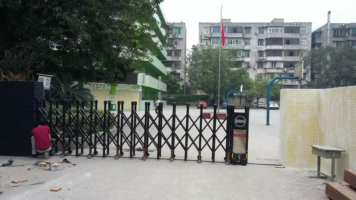 赣州赣县区赣州赣县区深圳市伸缩门
